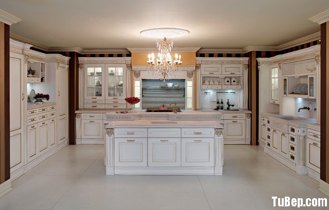 traditional kitchen cabinets 43 Tủ bếp gỗ tự nhiên sơn men trắng chữ U có đảo TBT0593