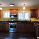 Tủ bếp gỗ xoan đào – TBB067