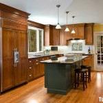Tủ bếp gỗ tự nhiên Xoan đào – TBB324