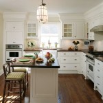 Tủ bếp gỗ tự nhiên sơn men trắng – TBB658
