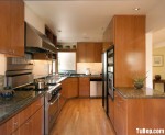 Tủ bếp gỗ Laminate màu vân gỗ hình chữ L TBT1074
