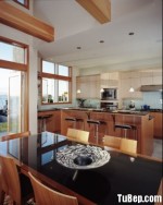 Tủ bếp gỗ Acrylic màu trắng kết hợp vân gỗ chữ L có bàn đảo – TBT1389