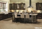 Tủ bếp gỗ Căm Xe màu vân gỗ chữ L có bàn đảo – TBT1659