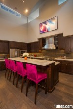 Tủ bếp gỗ đỏ sơn trầm cổ điển cao cấp – TBN4265