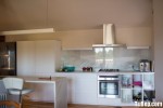 Tủ bếp Picomat cao cấp màu trắng – TBN4340