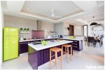 Tủ bếp Acrylic bóng gương tông màu tím ấn tượng – TBN4476