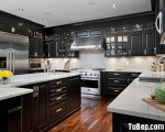Tủ bếp chất liệu Căm Xe sơn đen cá tính kết hợp bàn đảo sang trọng – TBN3556