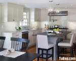 Tủ bếp Sồi Mỹ sơn men trắng kết hợp bàn đảo màu xám tinh tế– TBN5072