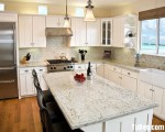 Tủ bếp gỗ Xoan Đào màu trắng sơn men với phong cách đơn giản – TBT2867