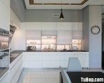 Tủ bếp Acrylic bóng gương gam màu kết hợp ăn xinh xắn – TBN5097