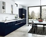 Tủ bếp gỗ Acrylic màu trắng kết hợp màu xanh nổi bật – TBT3363