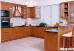 Tủ bếp gỗ Xoan Đào sơn PU mang lại sự ấm áp cho không gian bếp gia đình – TBB3936