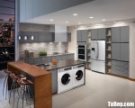 Tủ bếp gỗ Laminate màu xám thiết kế hiện đại có khung tủ lạnh – TBT3544