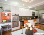 Tủ bếp gỗ Acrylic màu trắng kết hợp màu cam – TBT3717