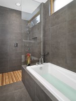 10 mẫu phòng tắm đẹp với kết hợp hoàn hảo của hai gam màu trắng-xám