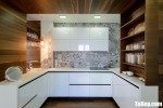 Tủ bếp gỗ Acrylic màu trắng mang phong cách hiện đại – TBT3473