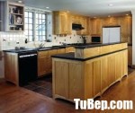 Tủ bếp gỗ Tần Bì tự nhiên sơn PU kiểu dáng chữ L – TBB4711