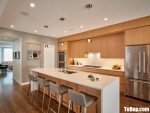 Tủ bếp gỗ Melamine màu vân gỗ thiết kế hiện đại – TBT 3983